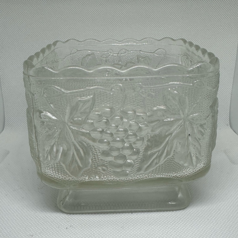 Anchor Hocking Square Clear Glass Dish Grape Design